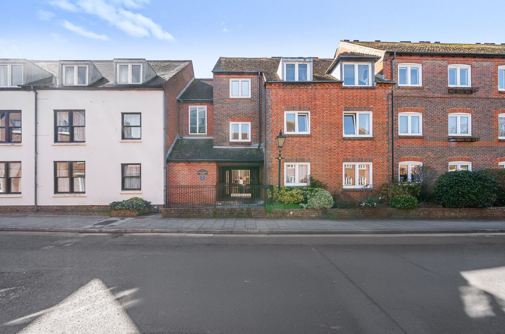 Property photo 1 of 10