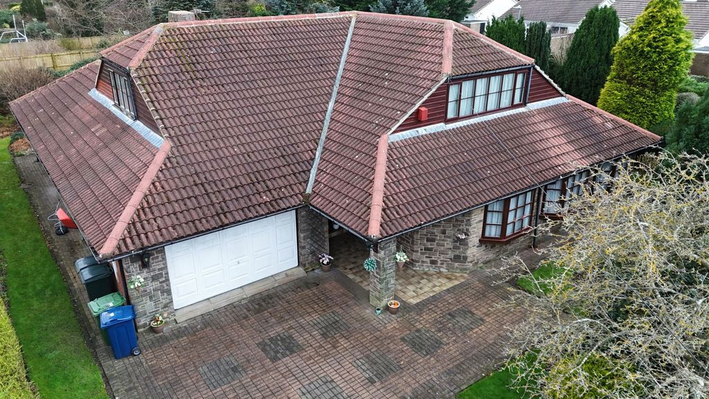 Property photo 1 of 36