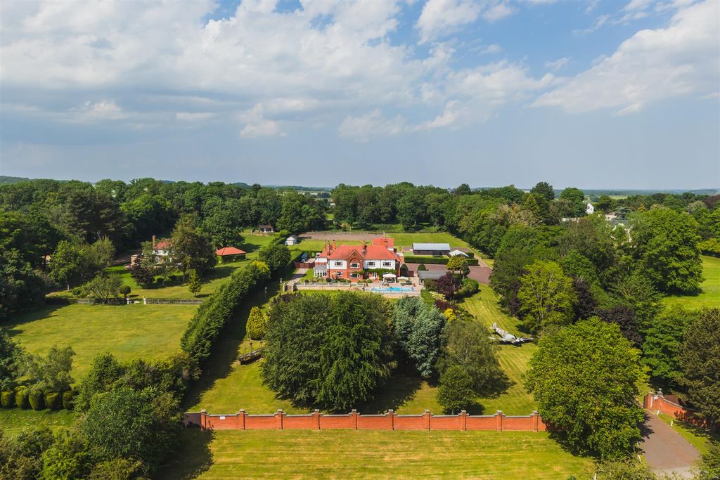 Property photo 1 of 107 Exterior And Gardens