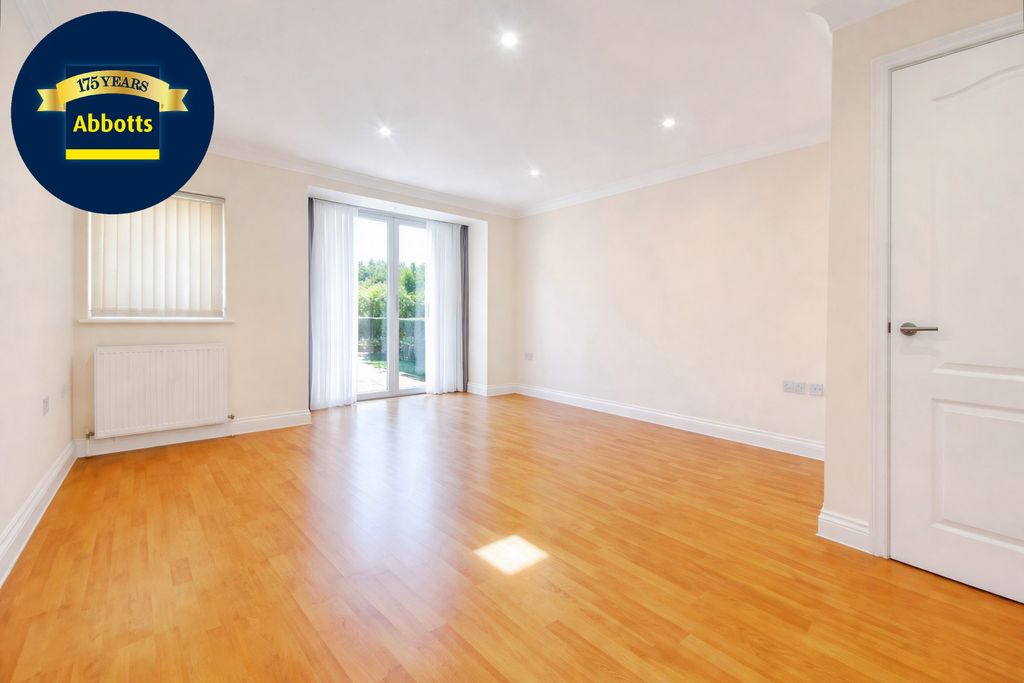 Property photo 3 of 7