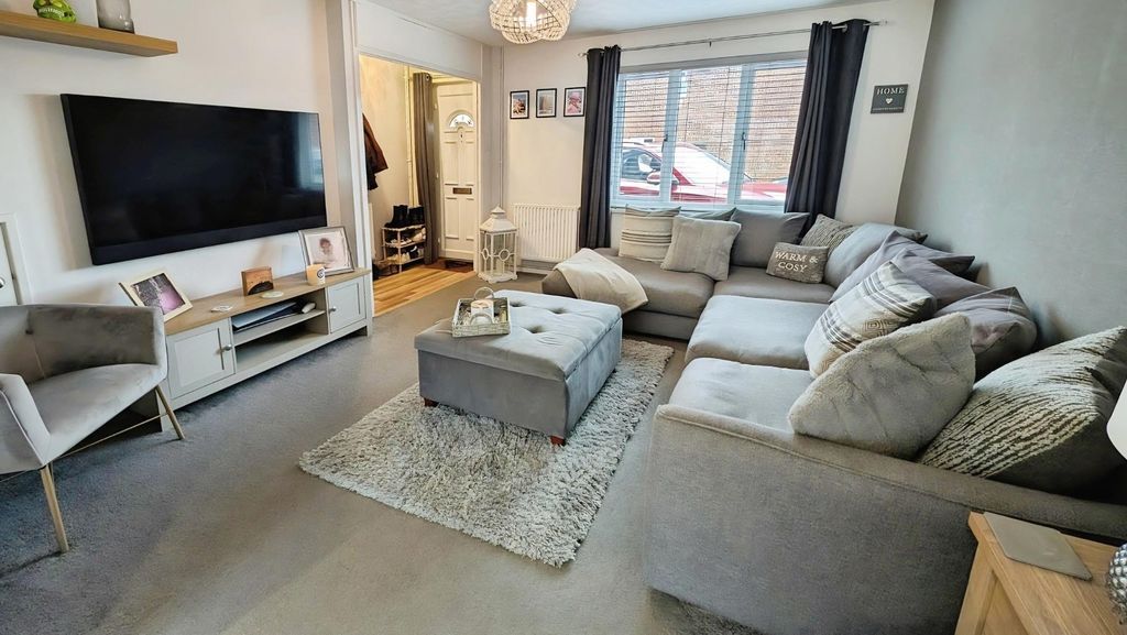 Property photo 3 of 14 Pbox-Img.Jpg