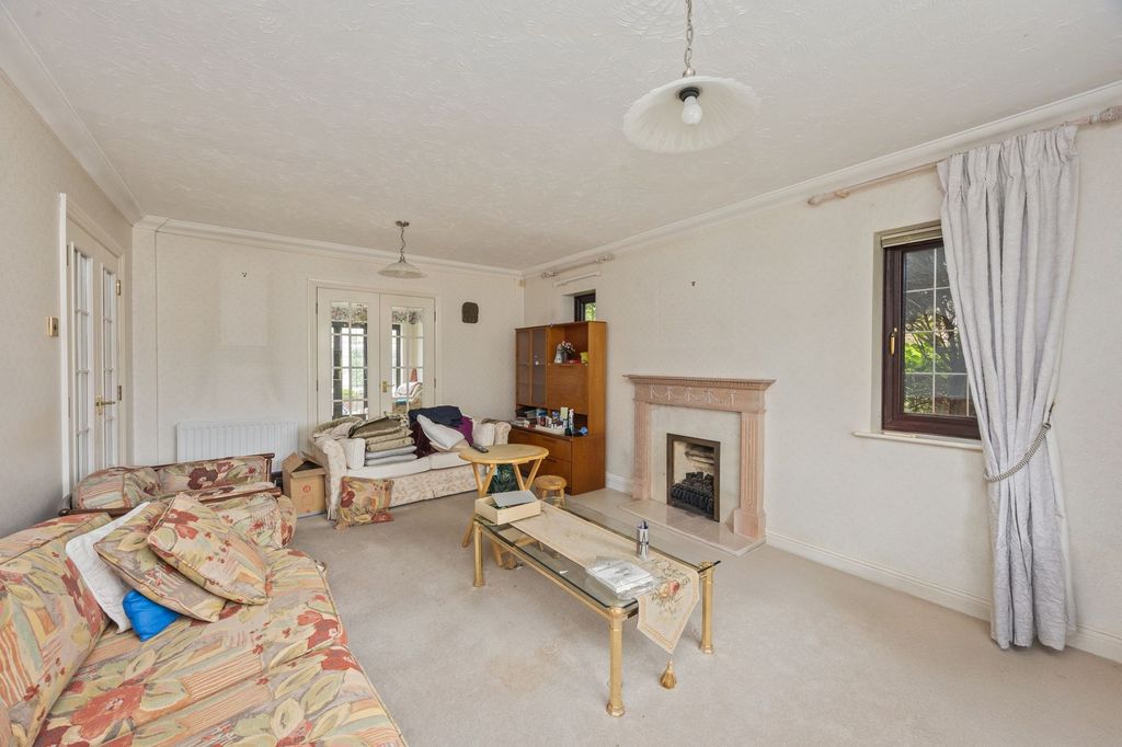 Property photo 3 of 22