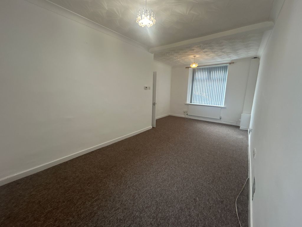 Property photo 3 of 9 Living Room Diner