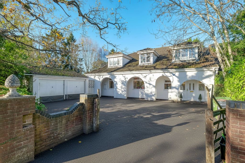 Property photo 1 of 27