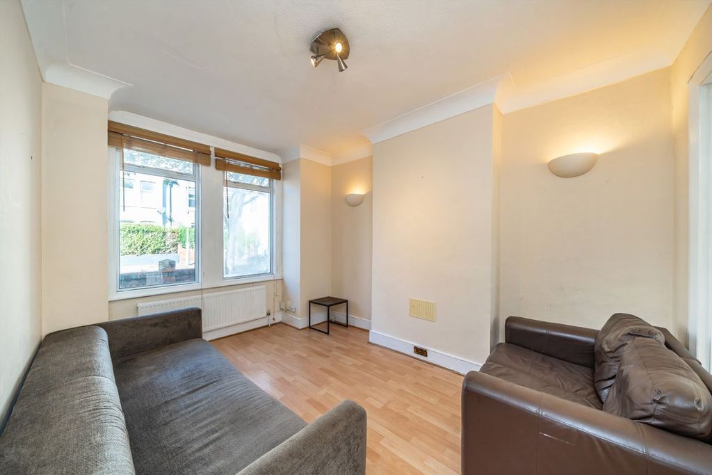Property photo 3 of 4