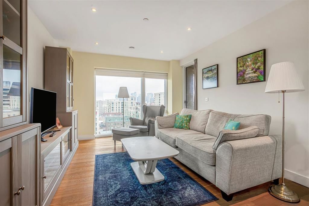 Property photo 2 of 8