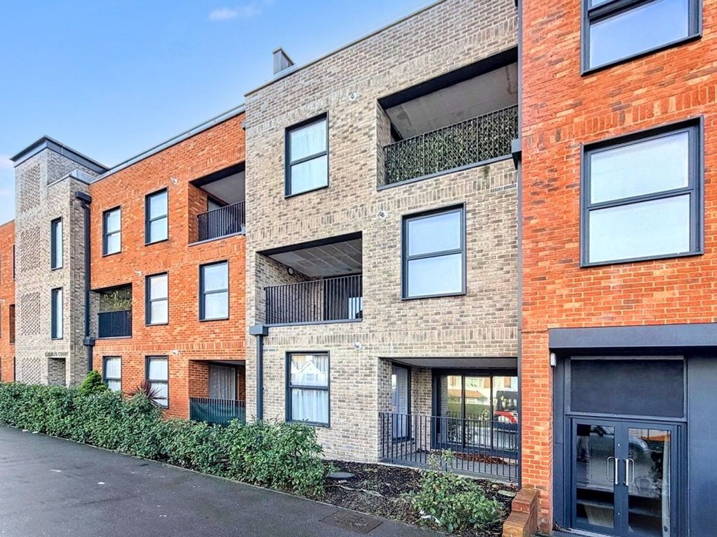 Property photo 1 of 18