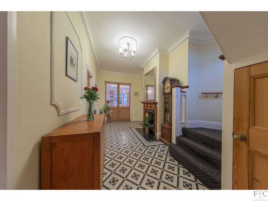 Additional image 10 of 6 bed detached house for saleMeadowcourt Road, Leicester LE2