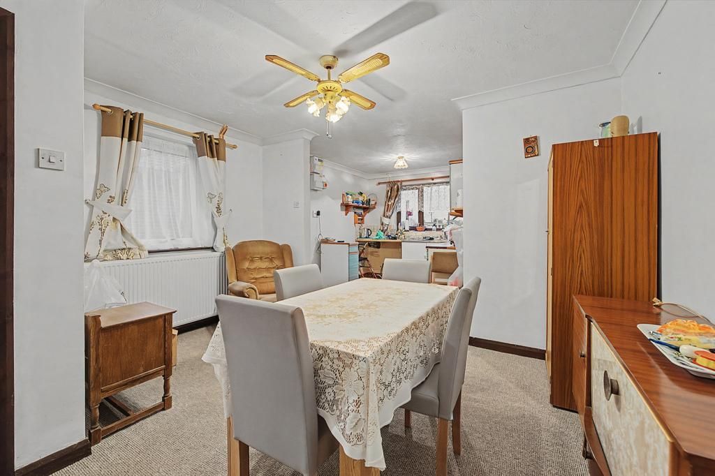 Property photo 2 of 15 Photo 2