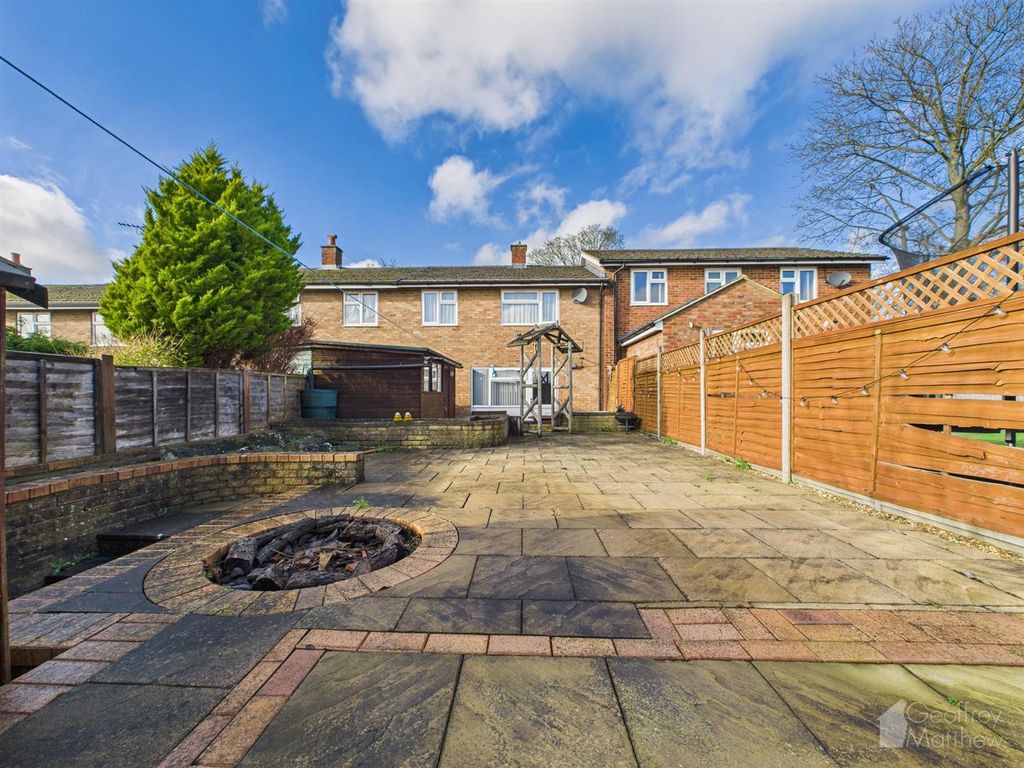 Property photo 2 of 14 Cam02365G0-Pr0409-Still020.Jpg