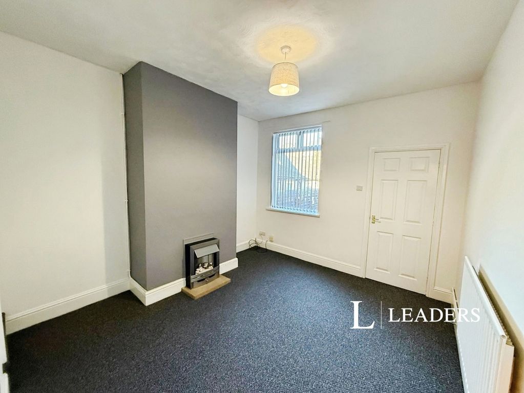 Property photo 3 of 14 Pbox-Img.Jpg