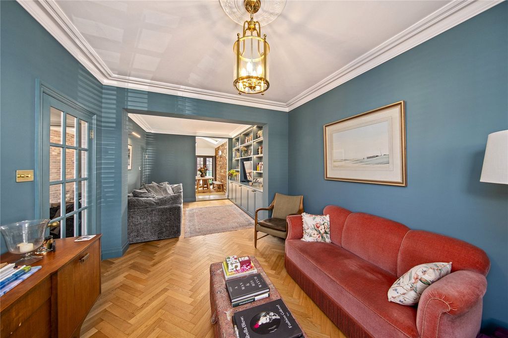 Property photo 2 of 21 Picture No. 07