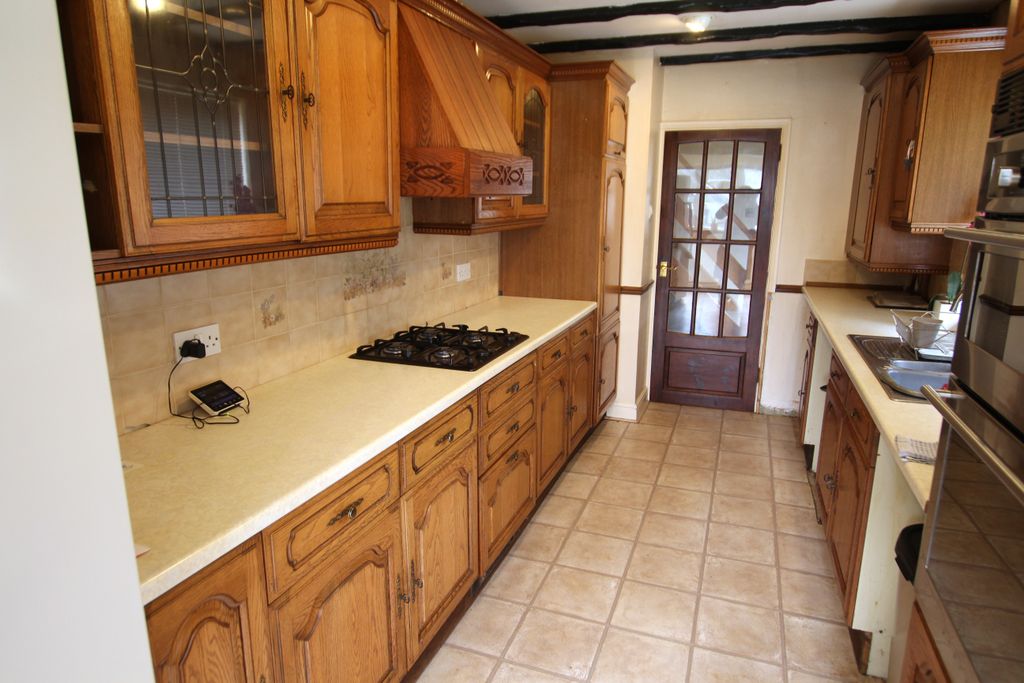 Property photo 3 of 16