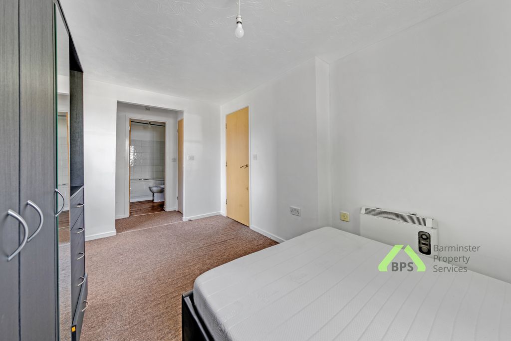 Property photo 3 of 15 Gallery