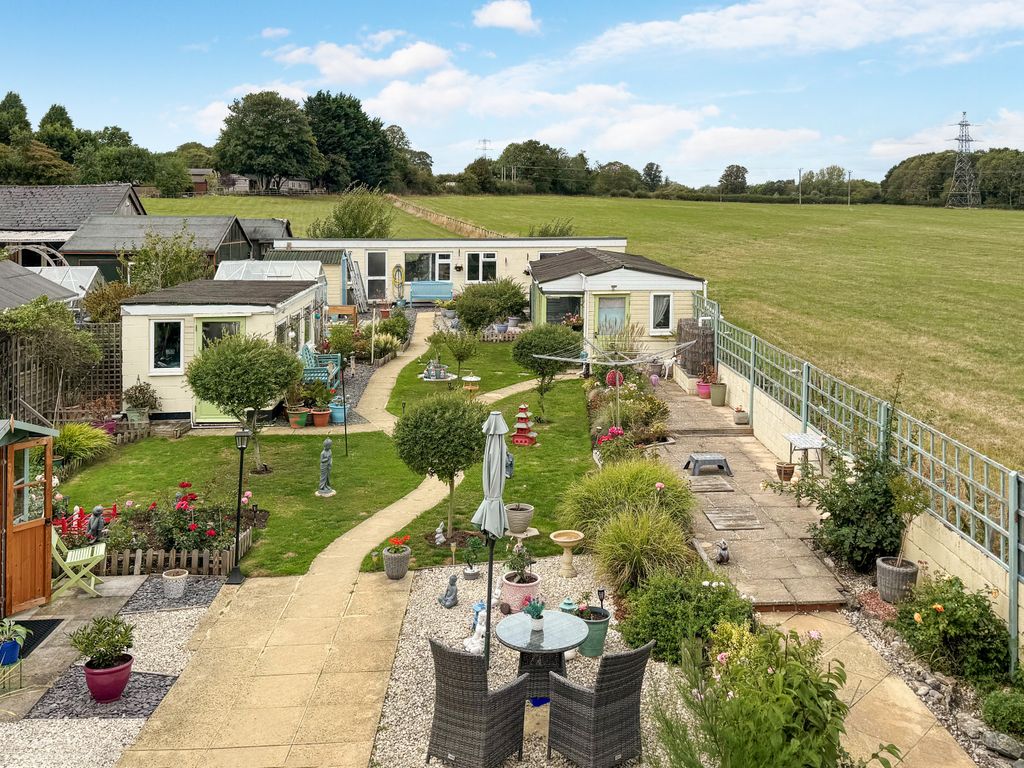 Property photo 2 of 16 G2