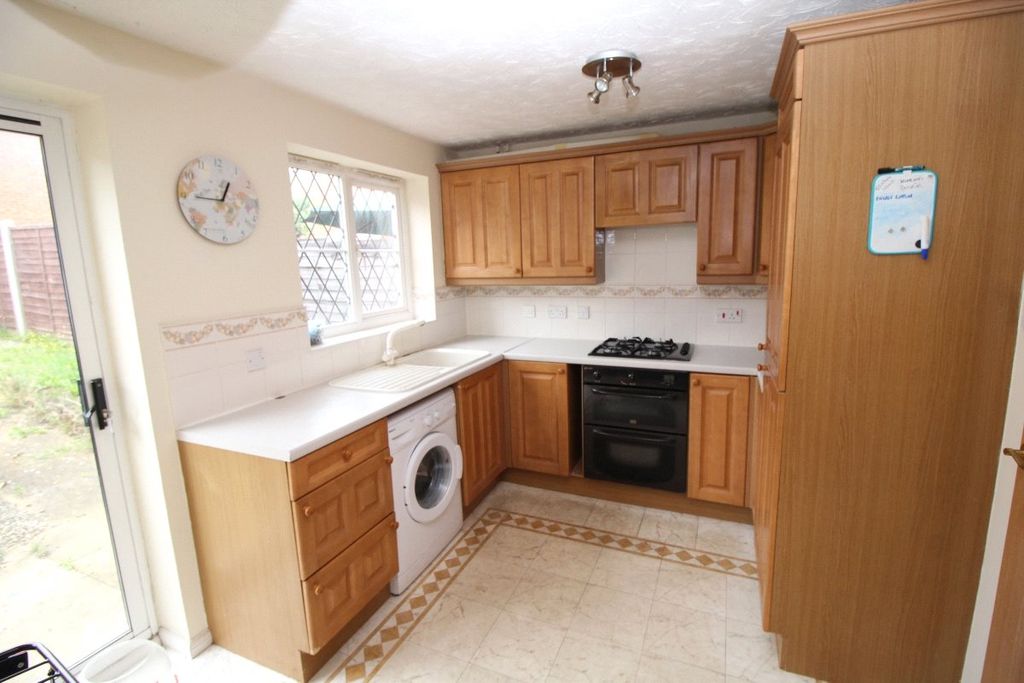 Property photo 3 of 12 Kitchen / Dining Roo