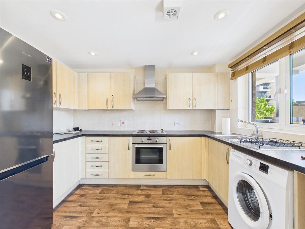 Property photo 3 of 10 Cam04237G0-Pr0302-Still011.Jpg