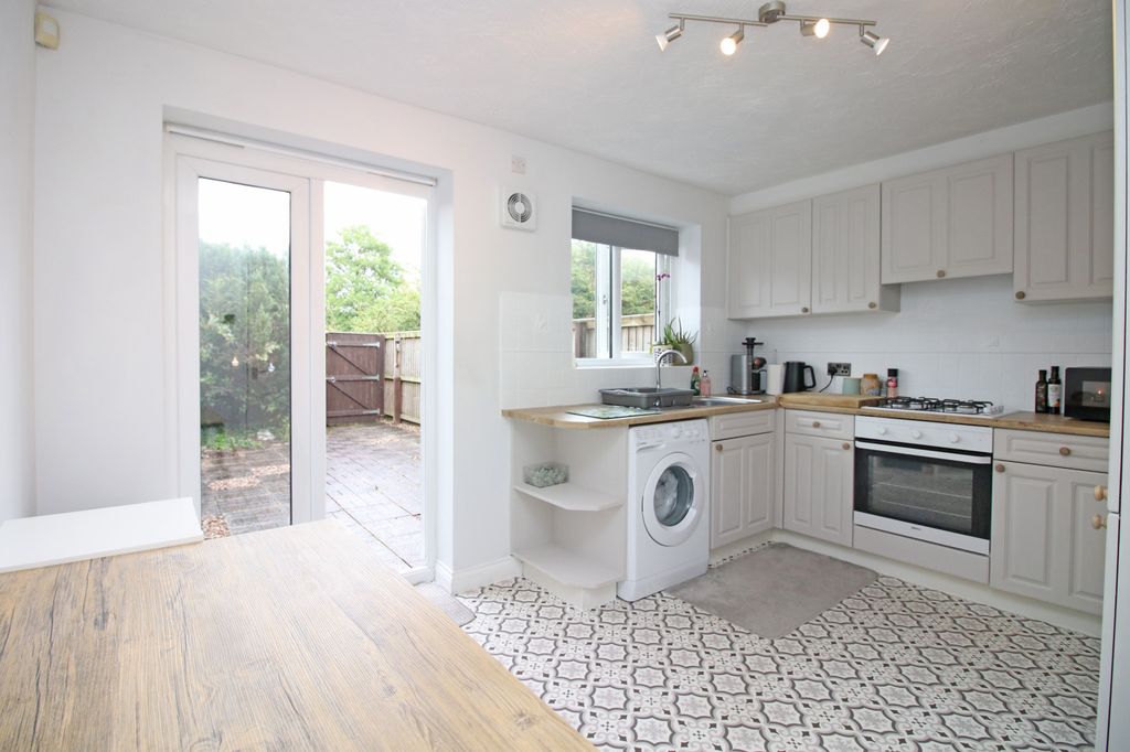 Property photo 3 of 16