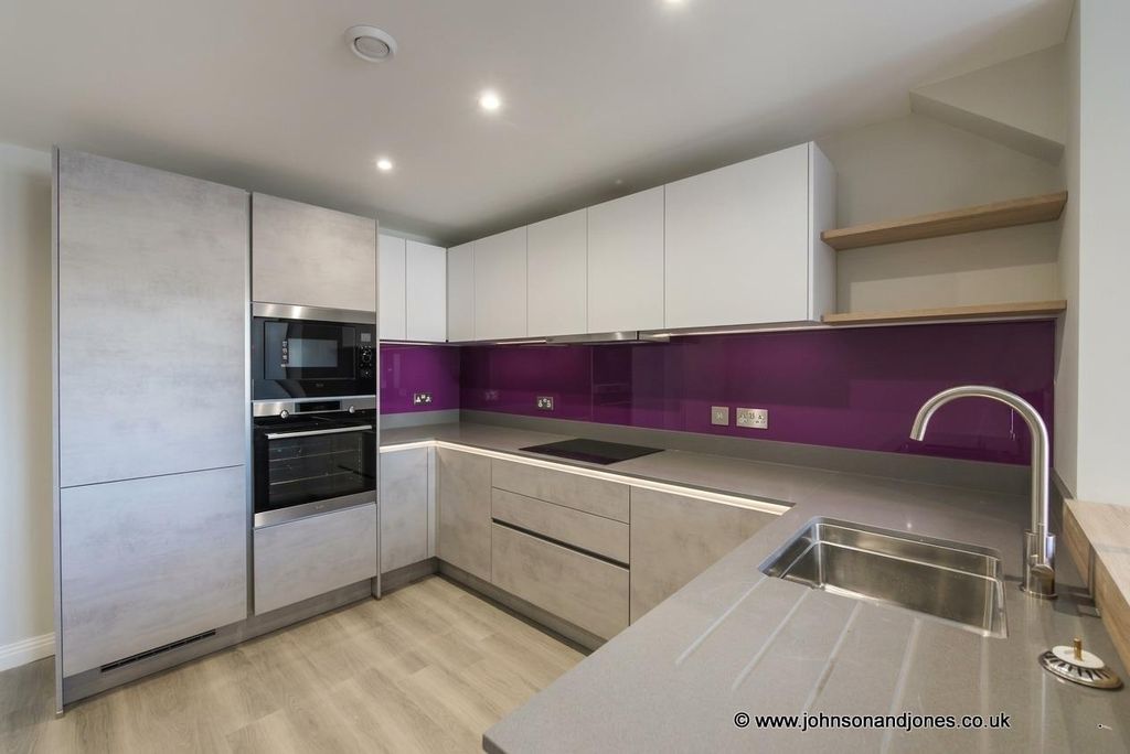 Property photo 2 of 5 2 Kitchen.Jpg