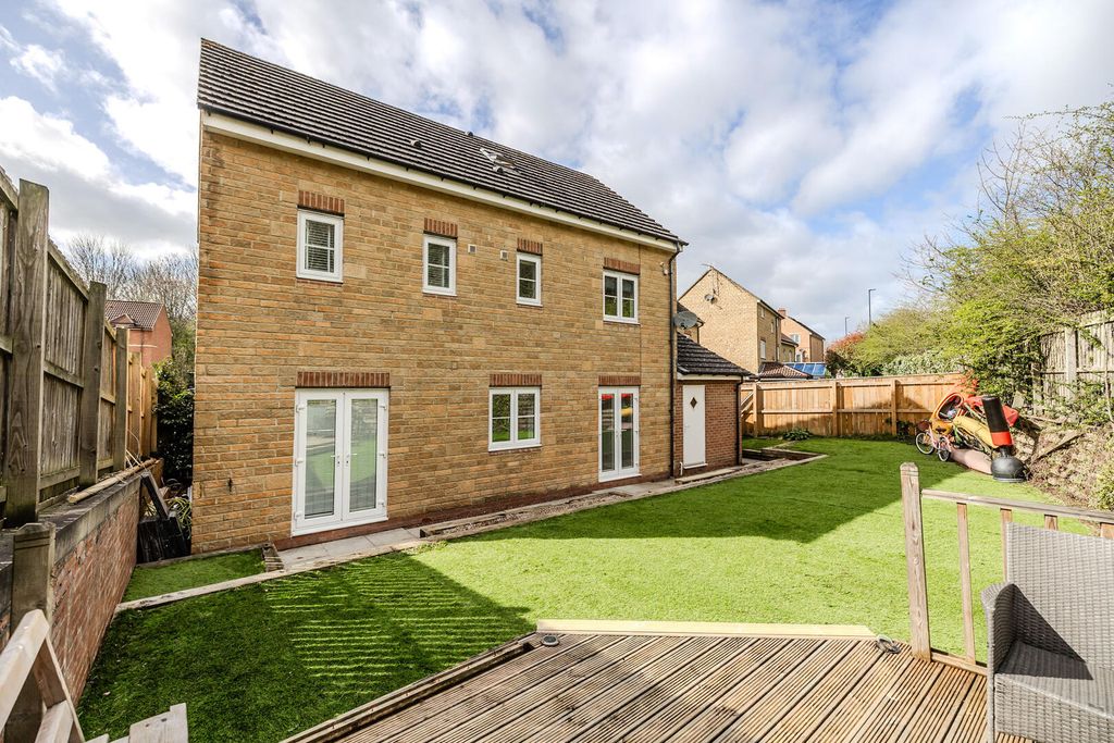 Property photo 2 of 49 Rear Garden