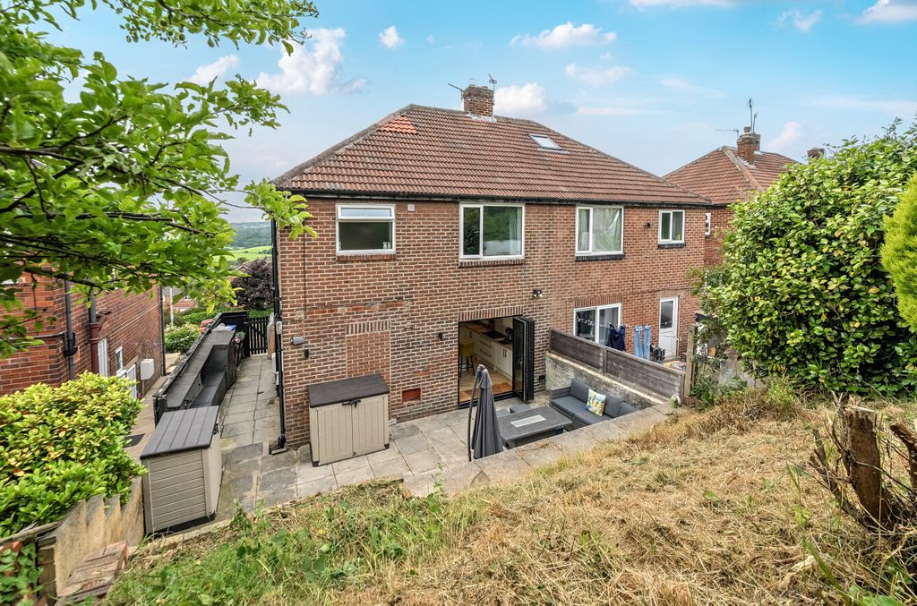 Property photo 2 of 16 1481184-3-6A32Ced...