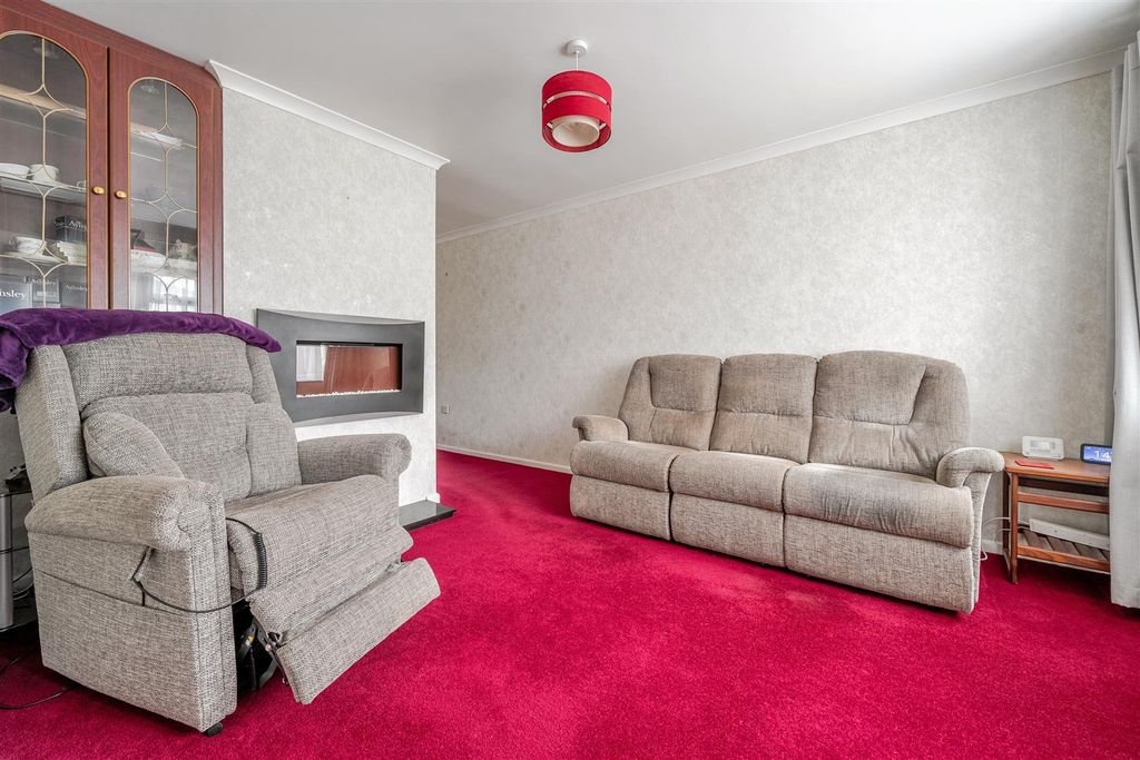 Property photo 3 of 18 1410752-13-698B3A713c2B8.Jpg