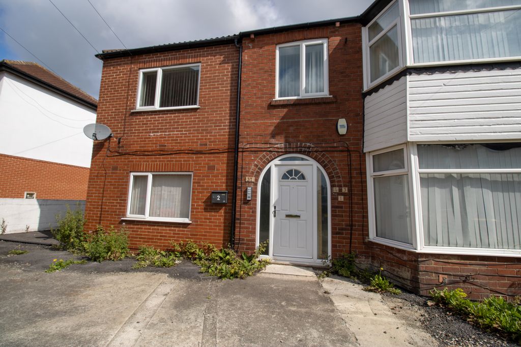 Property photo 3 of 8