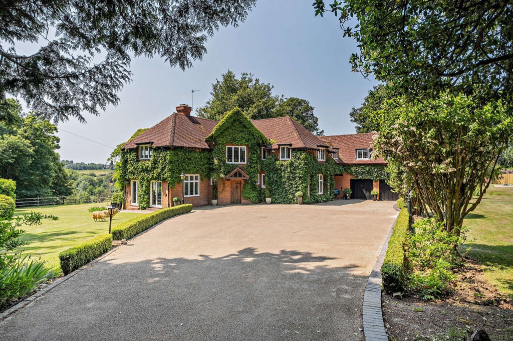 Property photo 1 of 30 Old Lakenham