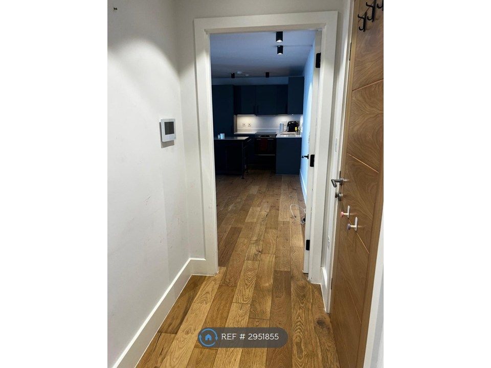 Property photo 2 of 13 Entrance