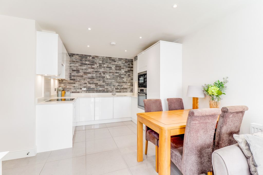 Property photo 3 of 19 Img_0173-Img_0175