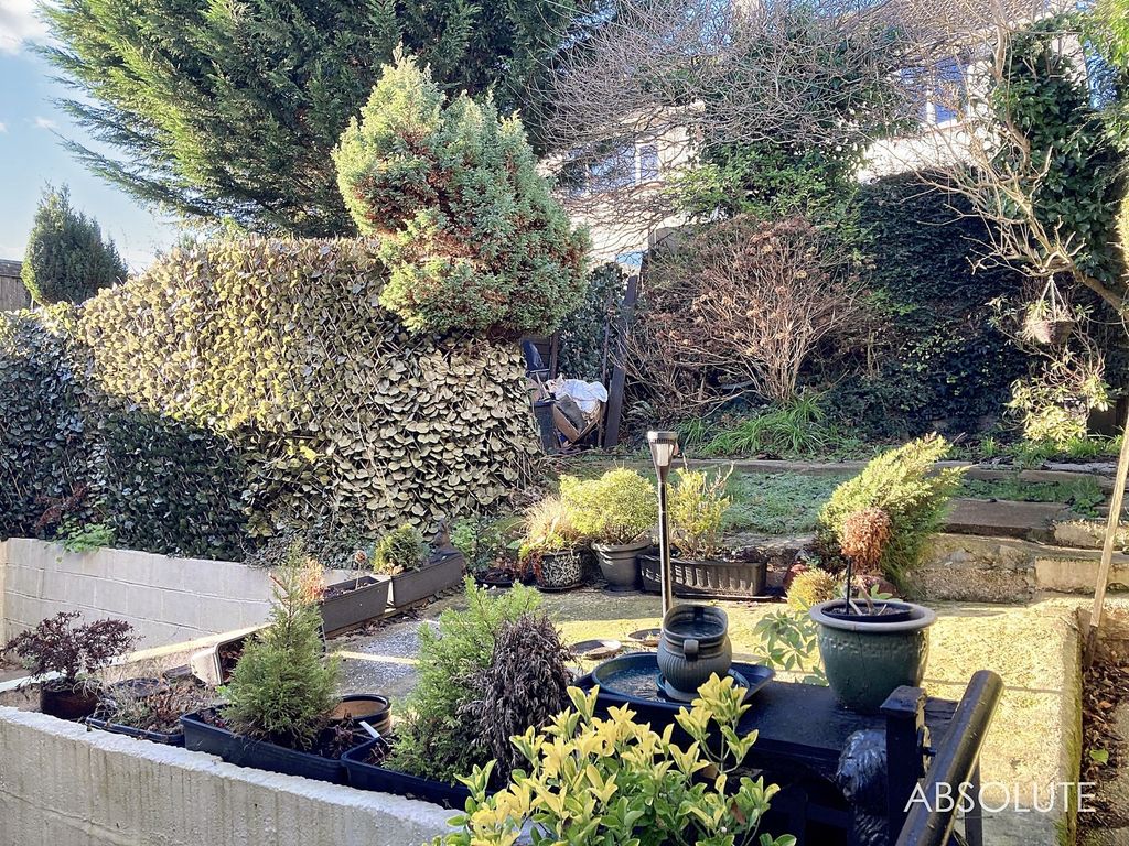 Property photo 2 of 10