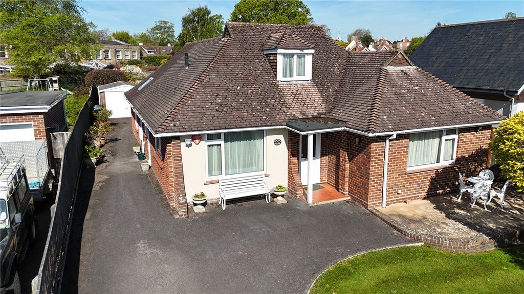 Property photo 2 of 12 Picture No. 16