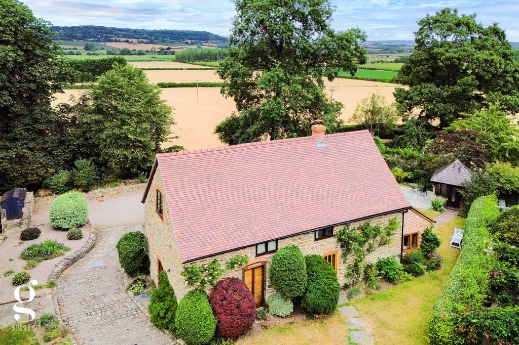 Property photo 2 of 53