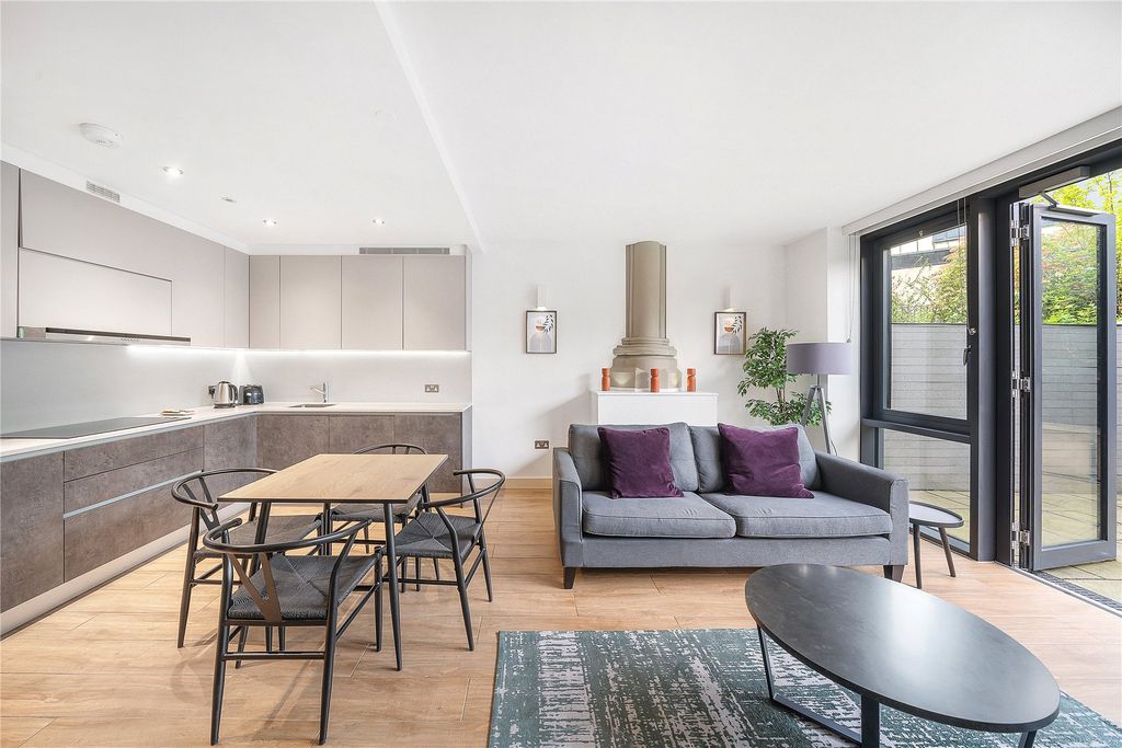 Property photo 2 of 14 Picture No. 05