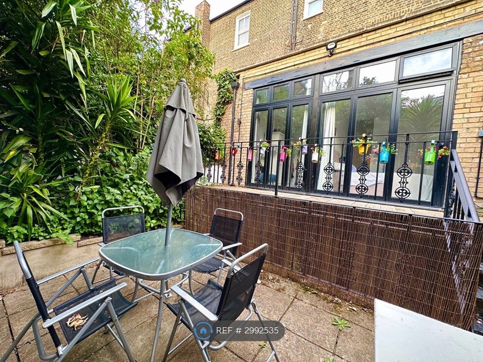 Property photo 3 of 12