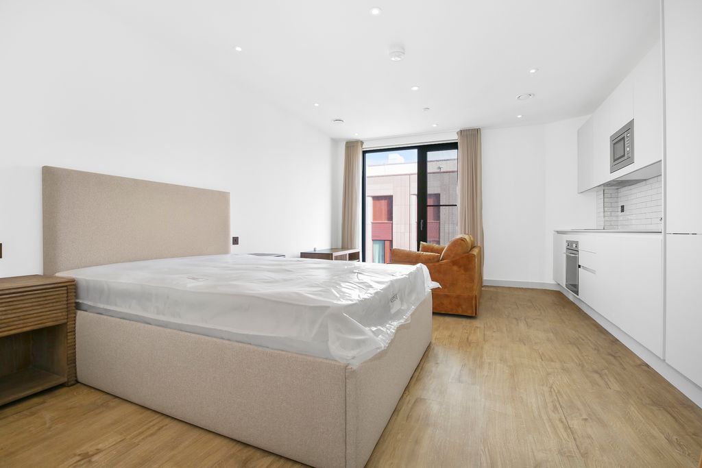 Property photo 2 of 29 Picture No. 19