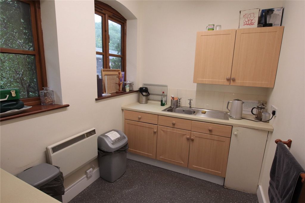 Property photo 3 of 3 Picture No. 02