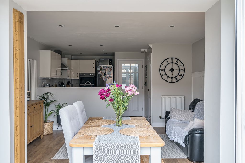 Property photo 3 of 22