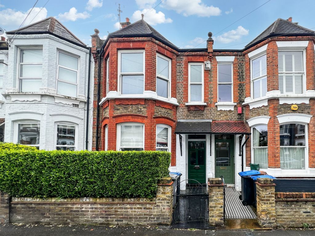 Property photo 1 of 17 Photo 18