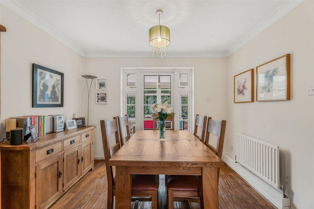 Property photo 3 of 18 19_92346.Jpg