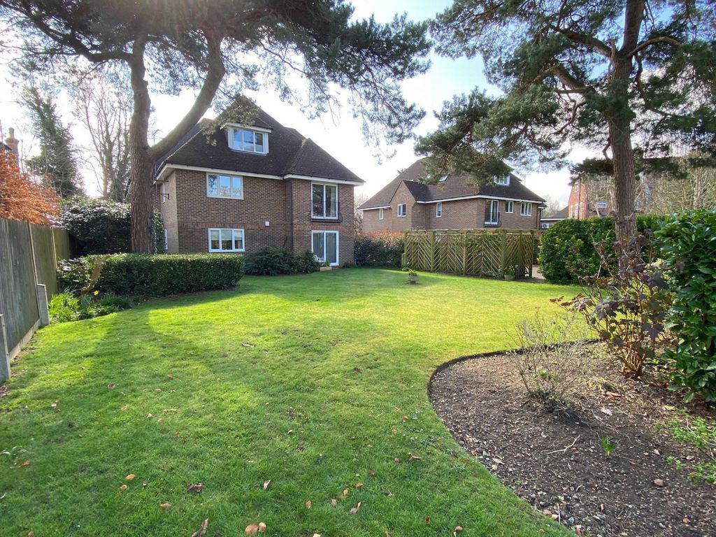 Property photo 2 of 15 Photo 3