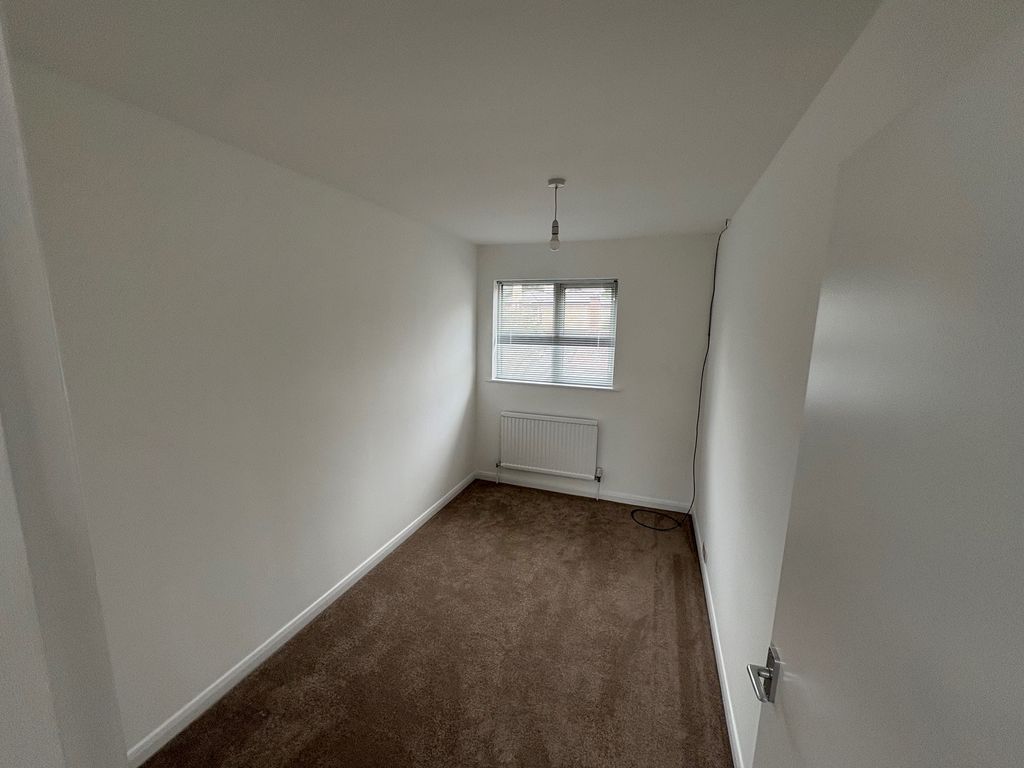 Property photo 3 of 16 Photo 2