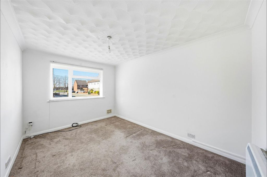 Property photo 2 of 18 Reception