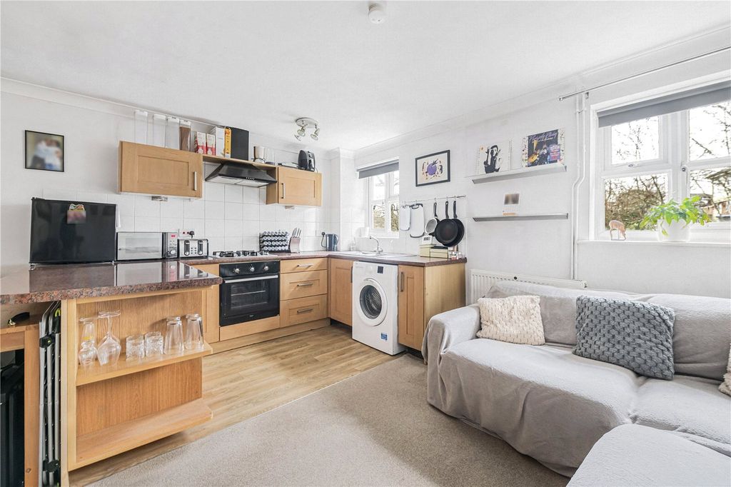 Property photo 2 of 10 Picture No. 08