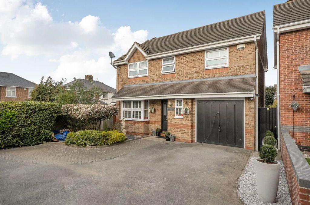 Property photo 1 of 13 1434222169c1c93898533