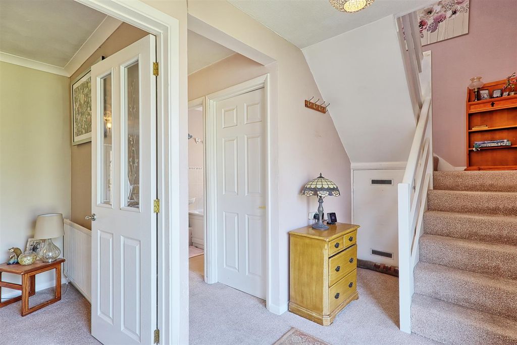 Property photo 2 of 19 Img_7481_2_3_Easyhdr-Interior3.Jpg