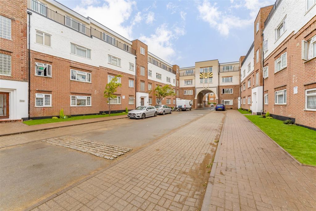 Property photo 1 of 15 Externals1.Jpg