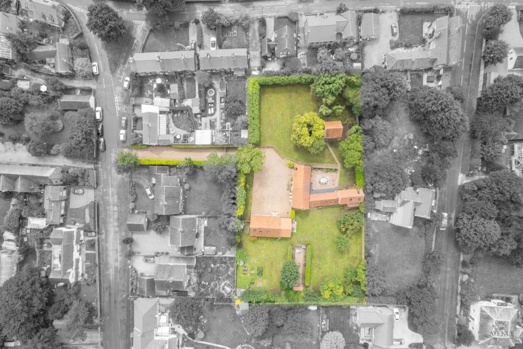 Property photo 1 of 23 2543831