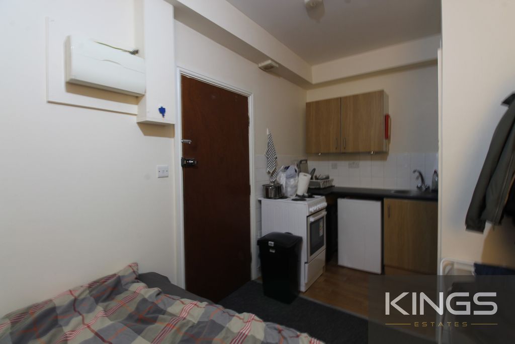 Property photo 3 of 4