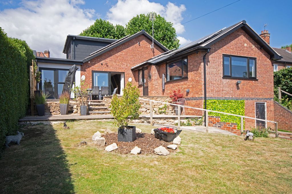 Property photo 1 of 40
